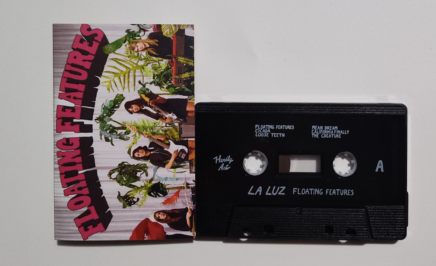 La Luz - "Floating Features" - INDIE CASSETTE TAPE NM/NM