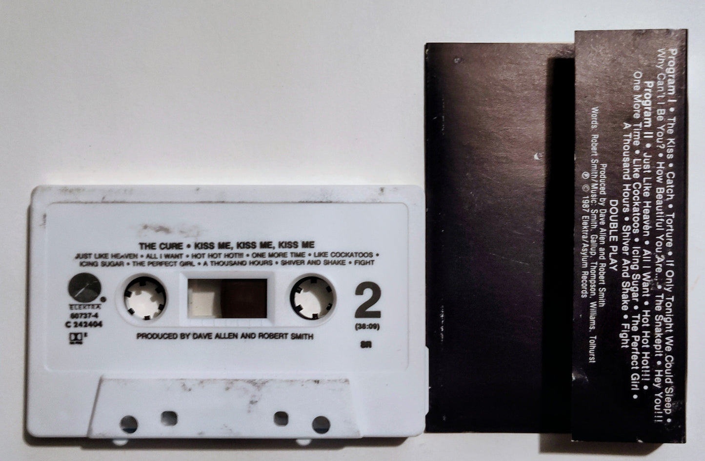 Cure, The - "Kiss Me, Kiss Me, Kiss Me" - CASSETTE TAPE (BMG) VG/VG