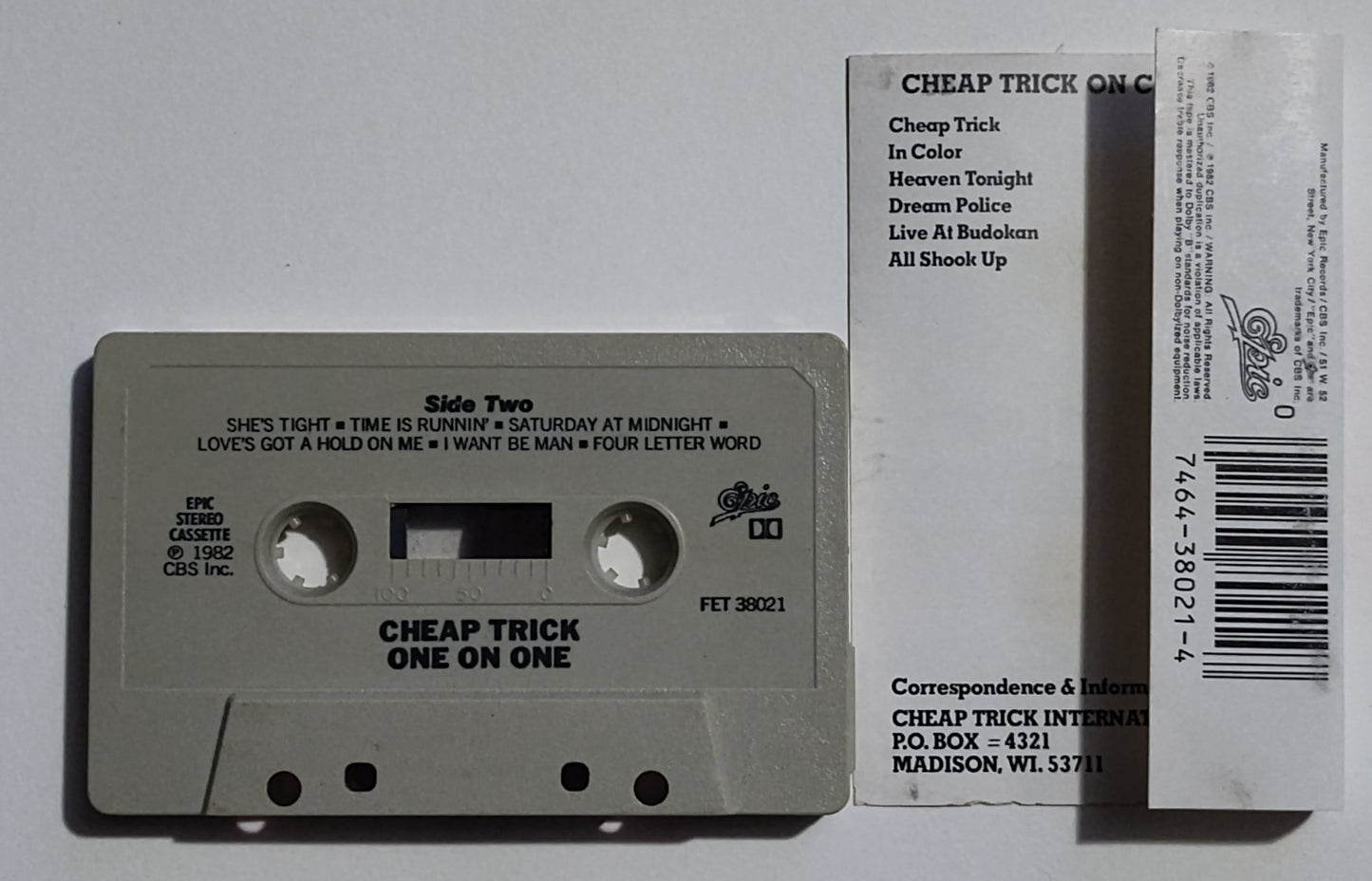 Cheap Trick - "One On One" - CASSETTE TAPE (DOLBY) VG+/VG+