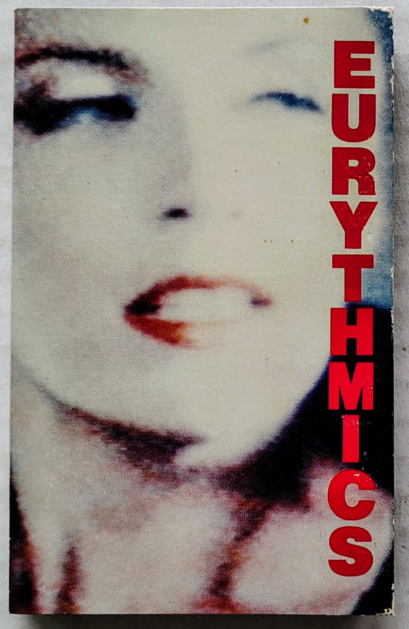 Eurythmics - Be Yourself Tonight