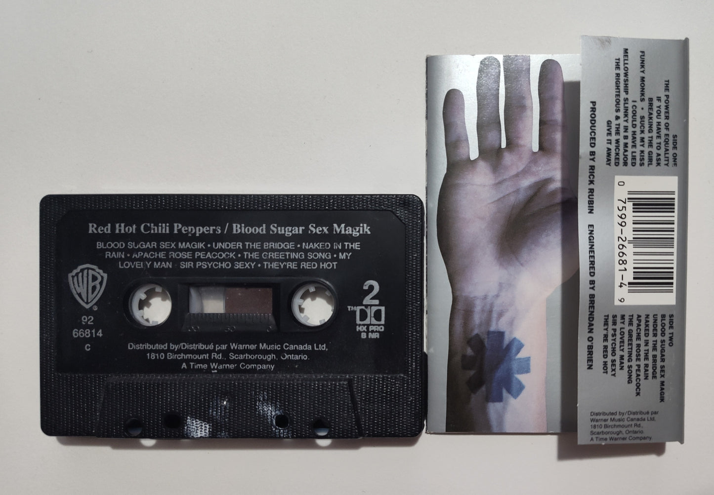 Red Hot Chili Peppers - "Blood Sugar Sex Magik" - CASSETTE TAPE (Canada; Black Shell; DOLBY HX PRO NR B) VG/VG+