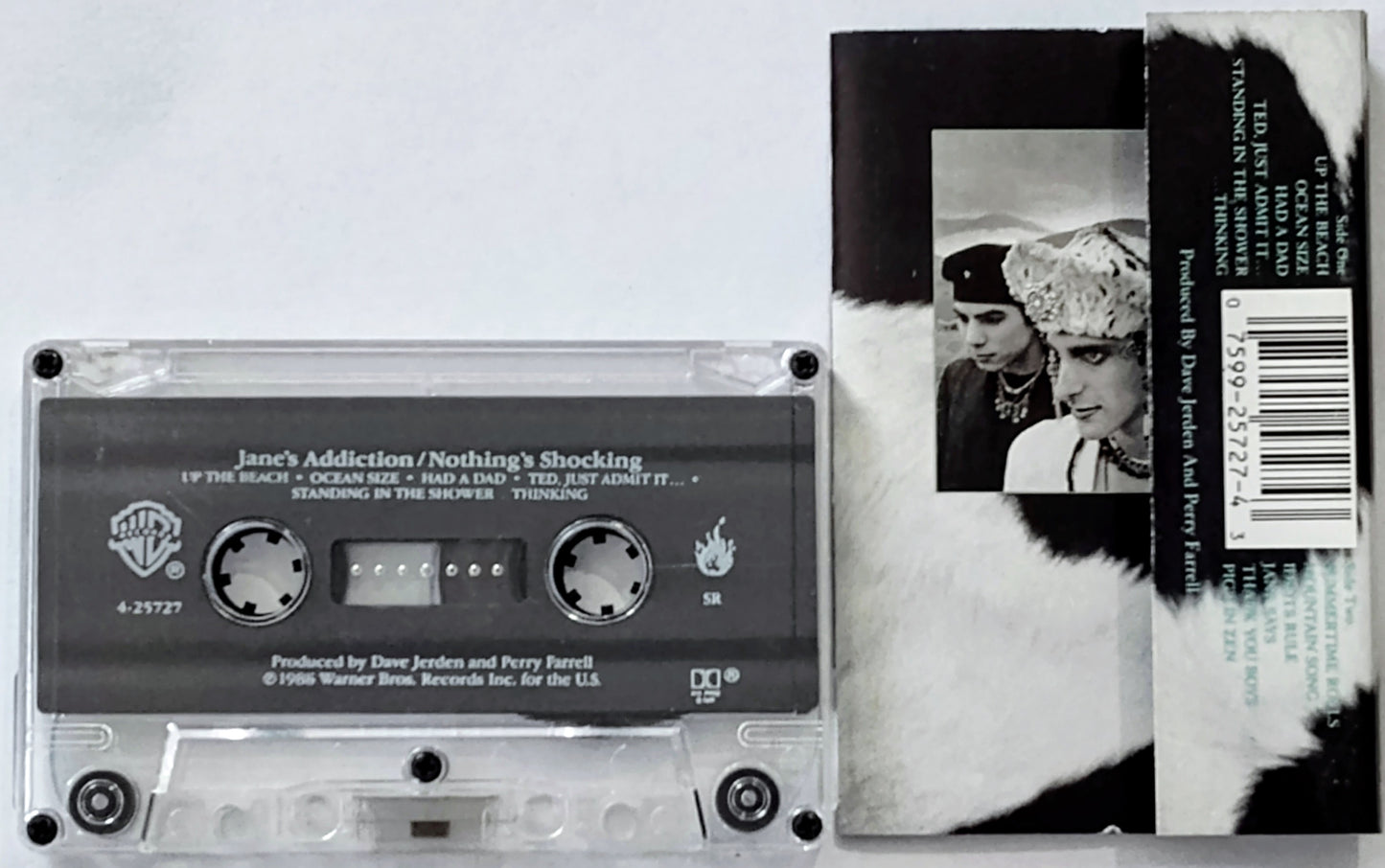 Jane’s Addiction - “Nothing’s Shocking” - CASSETTE TAPE VG/VG *🚨*