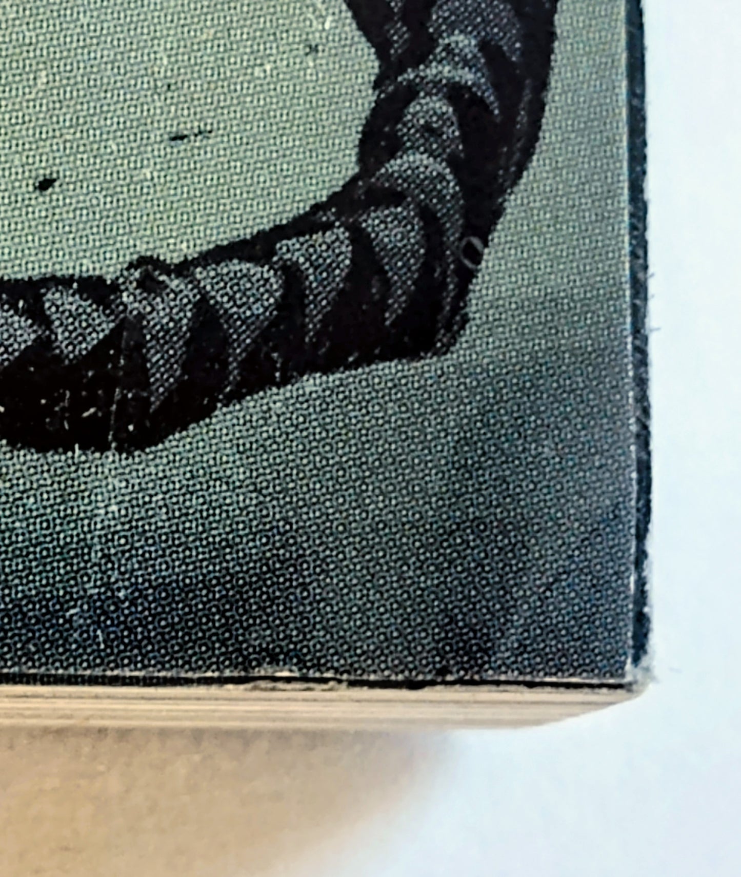 Absolute Batman (DC Comics) Volume 1 TPB NEW (Small bend to lower right corner)