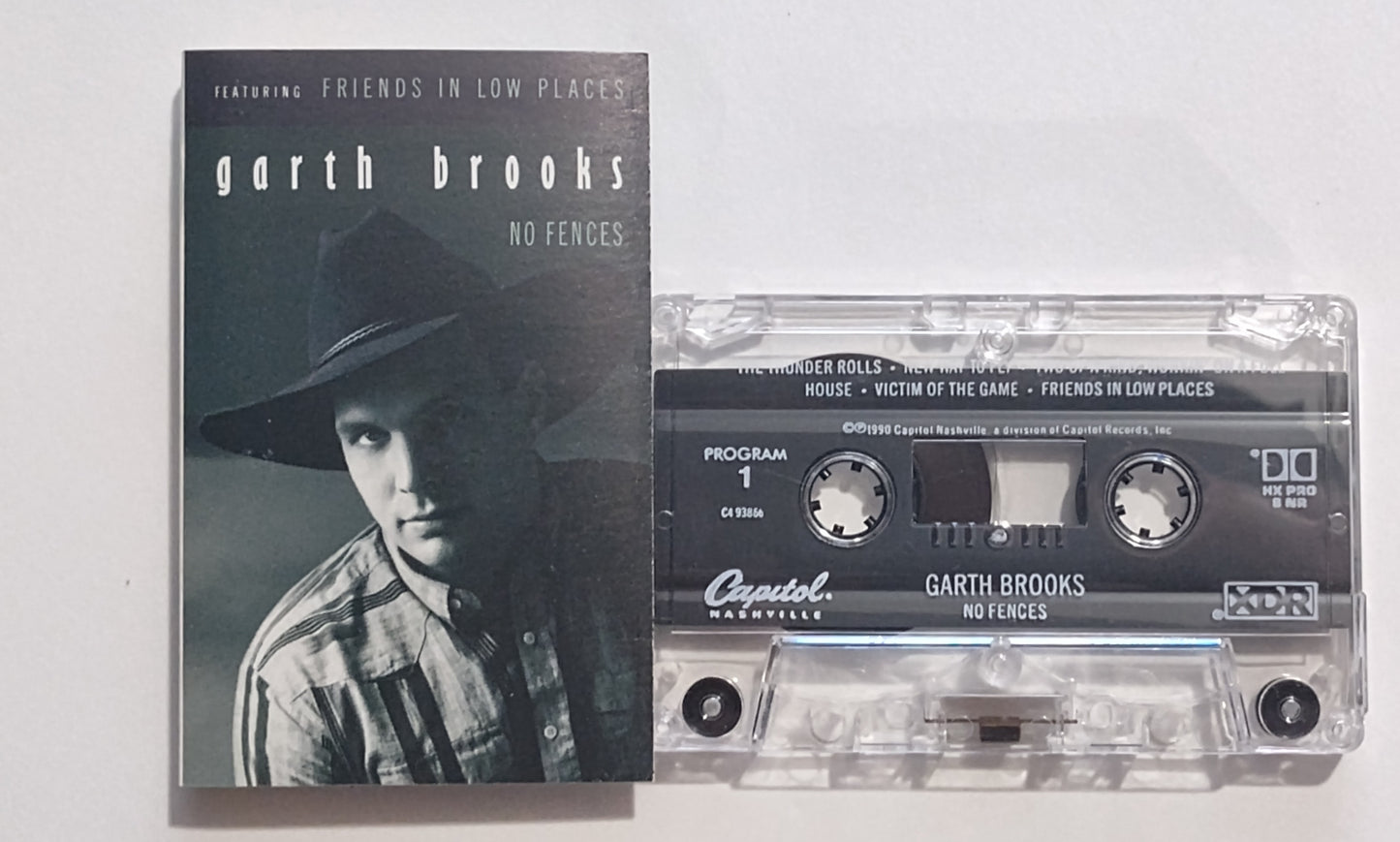 Garth Brooks - "No Fences" - CASSETTE TAPE (XDR; DOLBY HX PRO B NR) VG+/VG+