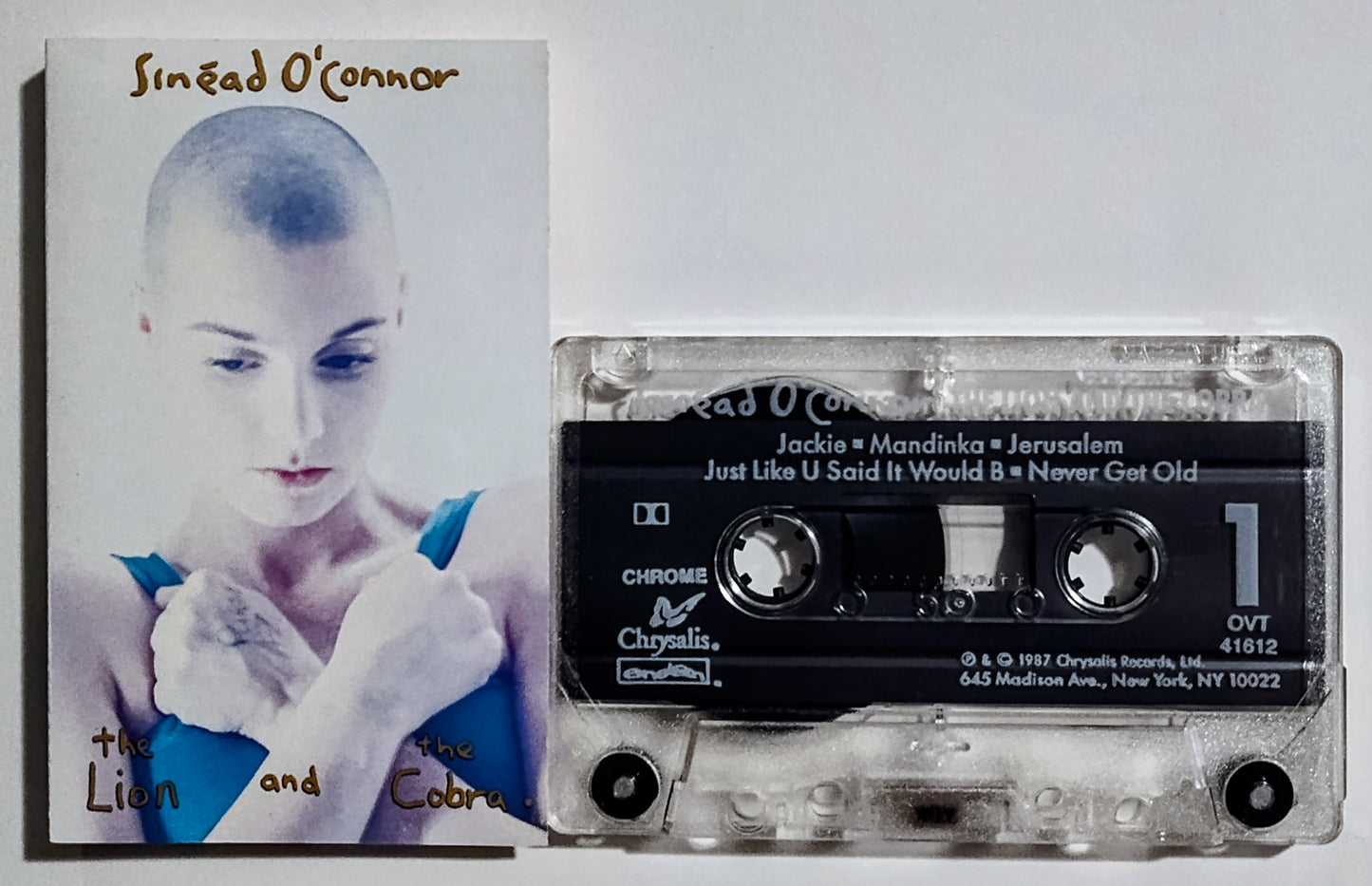 Sinead O'connor - "The Lion And The Cobra" - CASSETTE TAPE VG/VG+