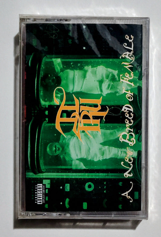 II True - "A New Breed Of Female (Mo Thugs Records)" - CASSETTE TAPE NM/M (Sealed with hype sticker; tiny tear in seal)