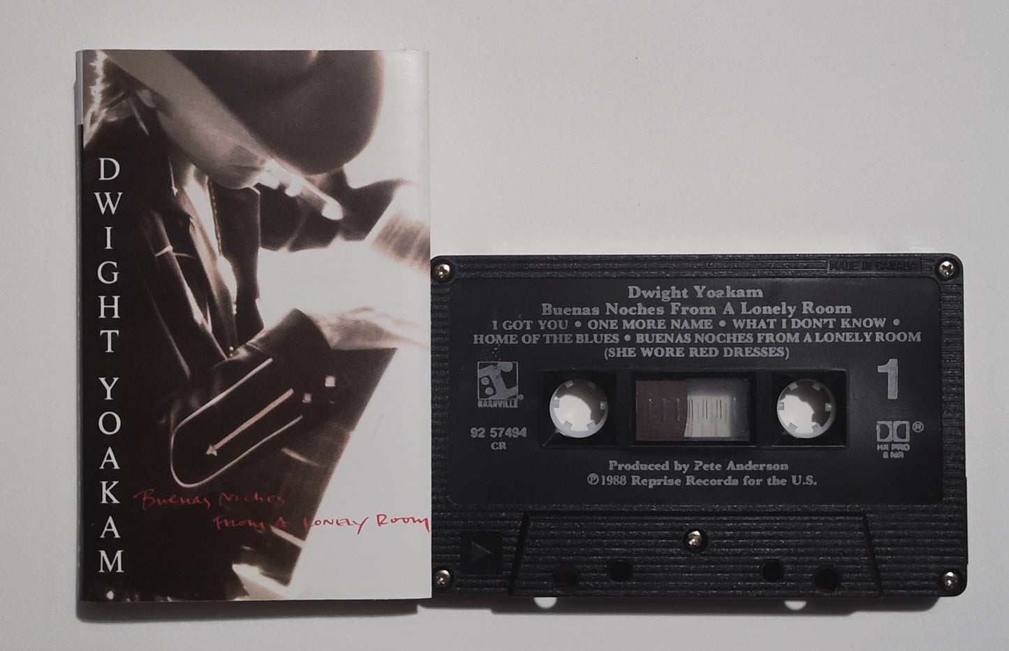 Dwight Yoakam - "Buenas Noches From A Lonely Room" - CASSETTE TAPE (Canada; black shell; DOLBY HX PRO B NR) VG/VG+