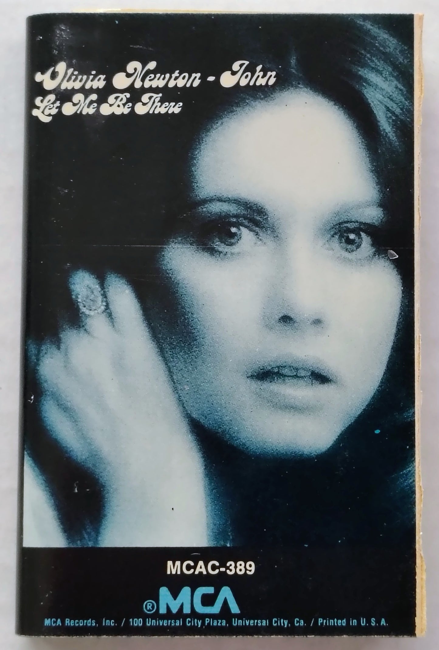 Olivia Newton-John - "Let Me Be There" - CASSETTE TAPE VG/VG