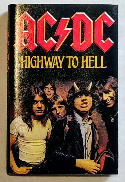 AC/DC - "Highway To Hell" - CASSETTE TAPE VG+/VG+