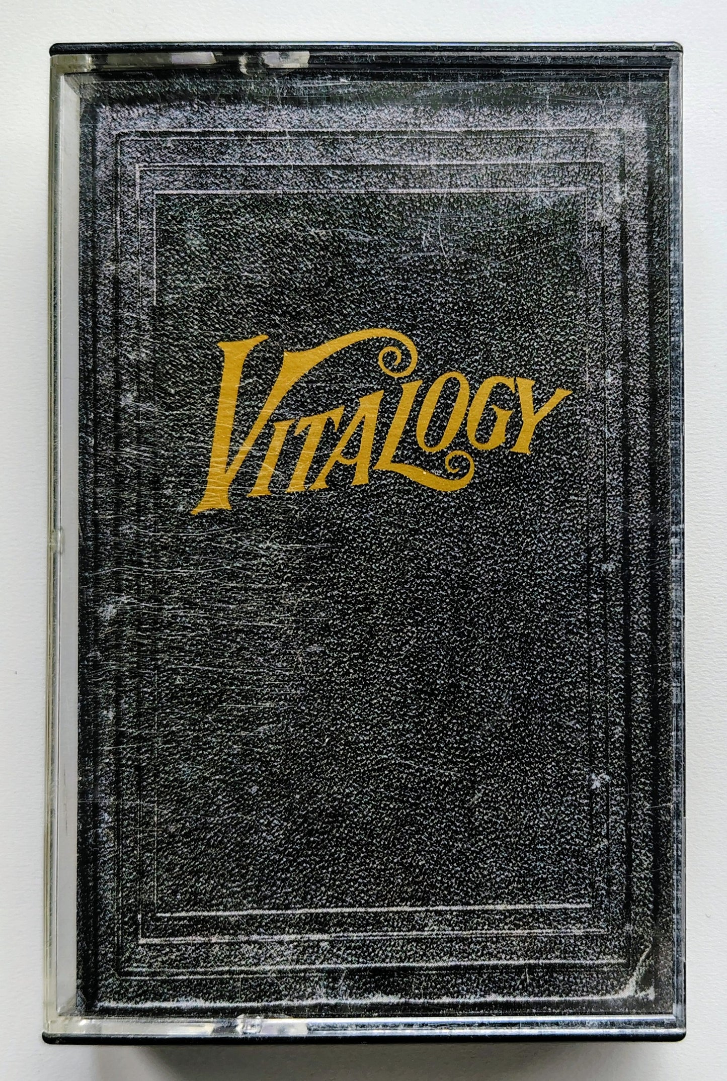 Pearl Jam - “Vitalogy” - CASSETTE TAPE VG+/VG+ (With booklet) *🚨*