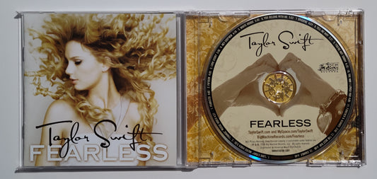 Taylor Swift - "Fearless" - COMPACT DISC VG+/VG+