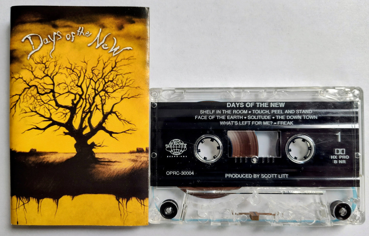 Days Of The New - “Days Of The New (Yellow)” - CASSETTE TAPE VG+/VG+ *🚨*