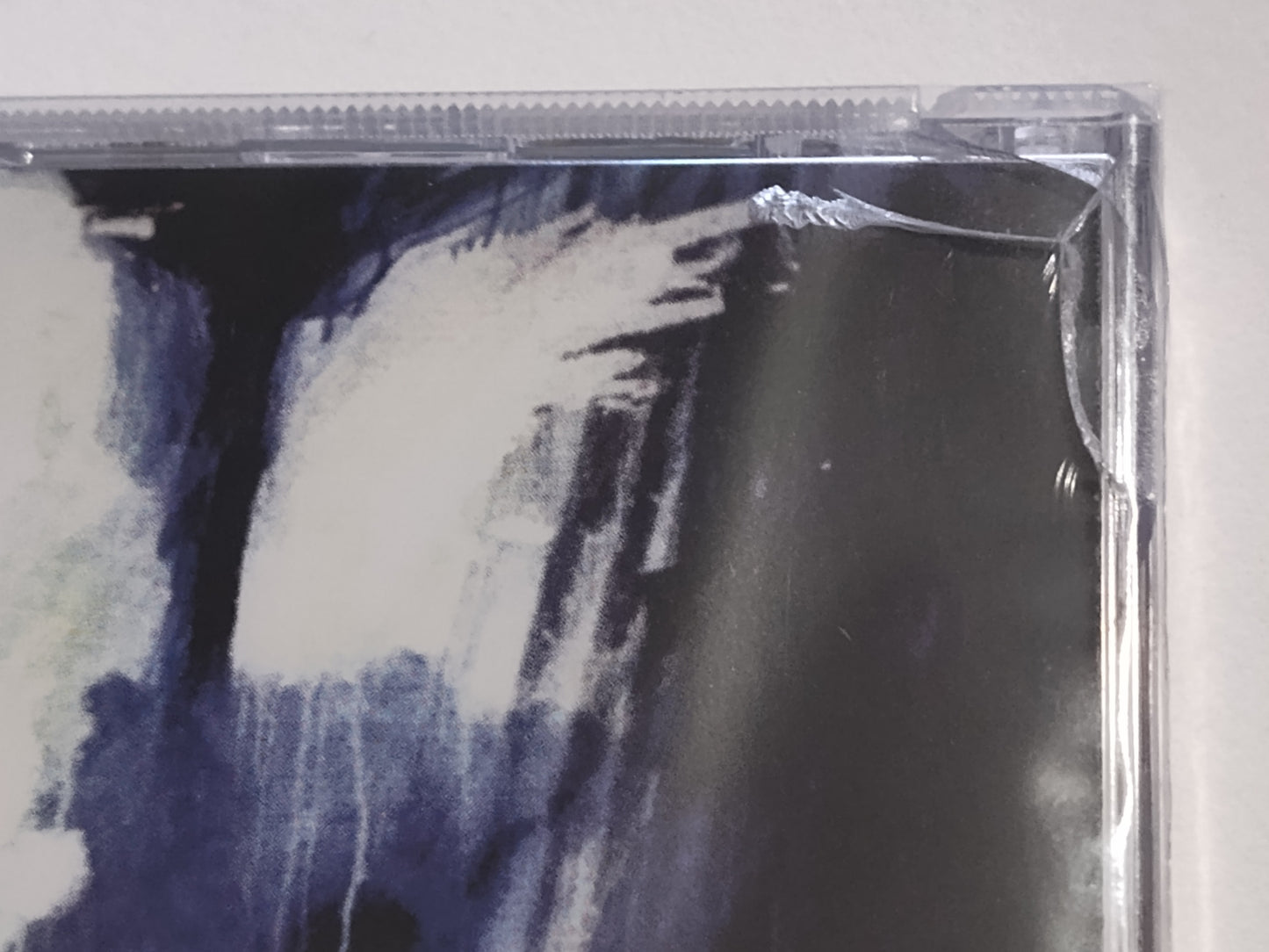 Radiohead - "Kid A" - COMPACT DISC NM/M (Sealed; 2 small cracks in case, see photos)